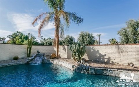 101 Juan Circle, Palm Desert, CA 92260 photo 2