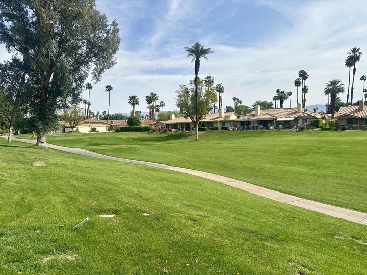 294 San Vicente Circle, Palm Desert, CA 92260