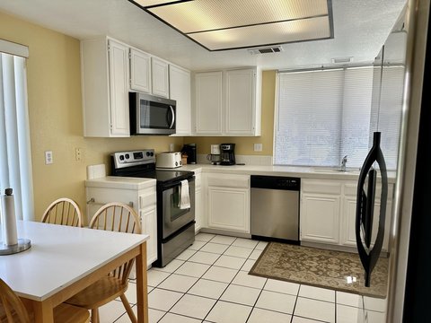 294 San Vicente Circle, Palm Desert, CA 92260 photo 8