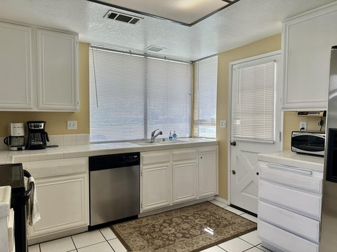 294 San Vicente Circle, Palm Desert, CA 92260 photo 9