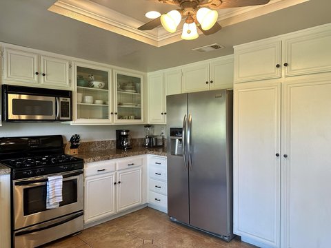 221 Serena Drive, Palm Desert, CA 92260 photo 12