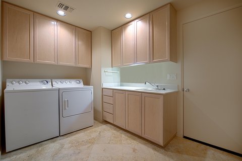 359 Desert Holly Drive, Palm Desert, CA 92211 photo 32