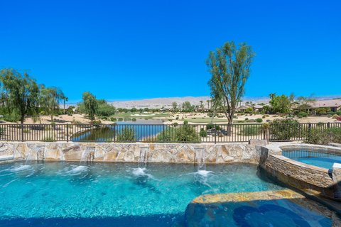 81074 Avenida Neblina, Indio, CA 92203 photo 2