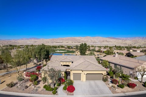 81074 Avenida Neblina, Indio, CA 92203 photo 9