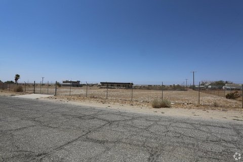1314 Sunrise Drive, Thermal, CA 92274 photo 8