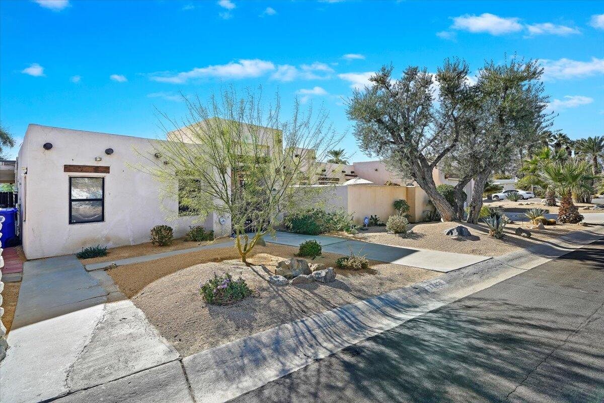 Indian Wells Home