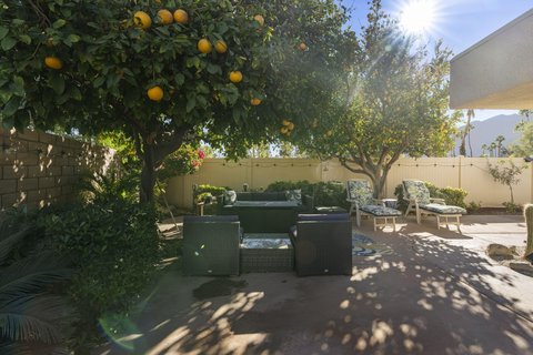 1433 Sunflower Circle N, Palm Springs, CA 92262 photo 8