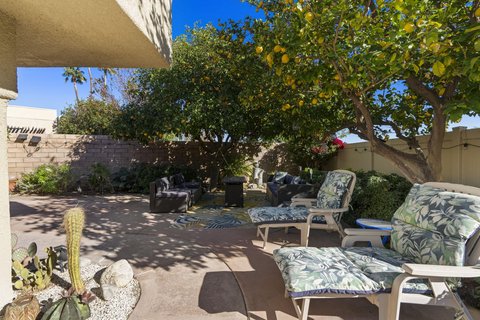 1433 Sunflower Circle N, Palm Springs, CA 92262 photo 9