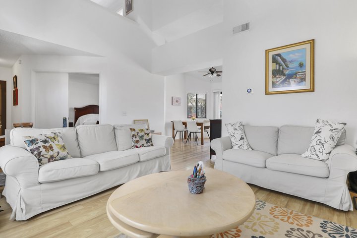 42285 Sultan Avenue, Palm Desert, CA 92211