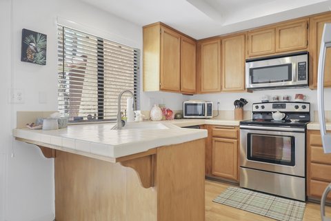 42285 Sultan Avenue, Palm Desert, CA 92211 photo 2