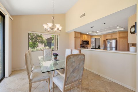 38915 Wisteria Drive, Palm Desert, CA 92211 photo 11