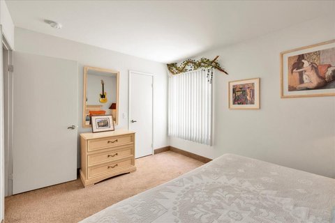 1555 N Chaparral Road, 402, Palm Springs, CA 92262 photo 16