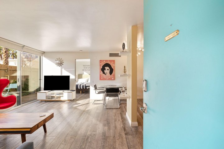 1111 E Palm Canyon Drive, 122, Palm Springs, CA 92264