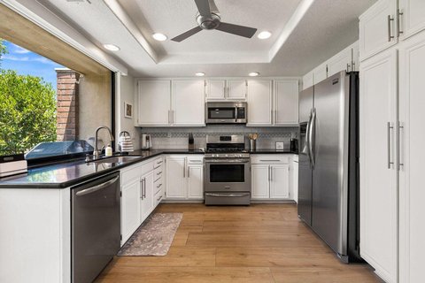 235 Santa Barbara Circle, Palm Desert, CA 92260 photo 24