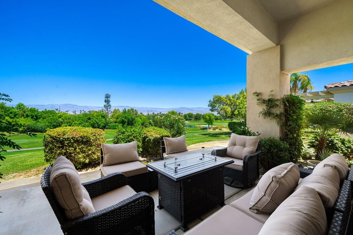 228 White Horse Trail, Palm Desert, CA 92211