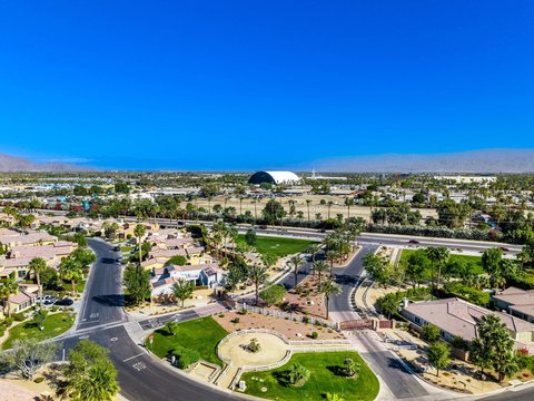52455 Whispering Way, La Quinta, CA 92253 photo 5
