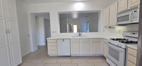 78721 Hampshire Avenue, Palm Desert, CA 92211 photo 4
