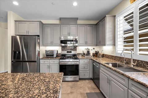 3909 Blue Sky Way, Palm Springs, CA 92262 photo 8