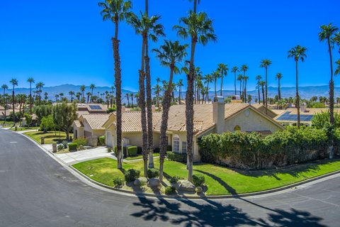 407 Cypress Point Drive, Palm Desert, CA 92211 photo 4