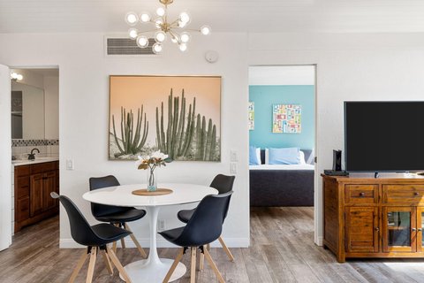 1111 E Palm Canyon Drive, 104, Palm Springs, CA 92264 photo 7