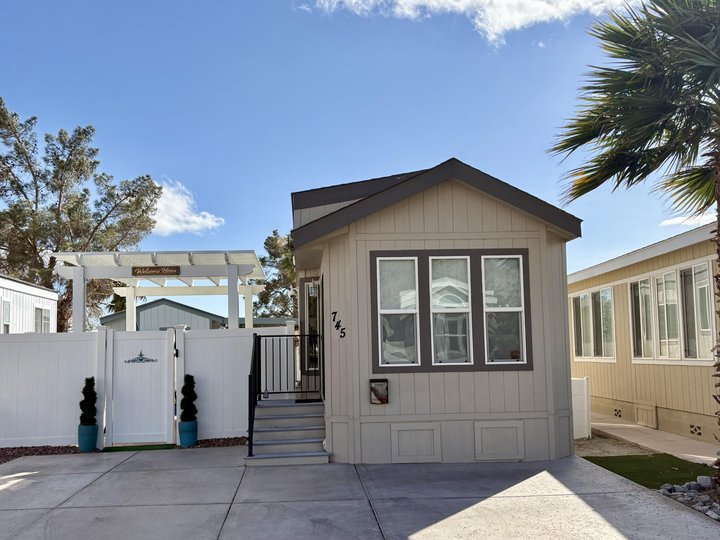 74711 Dillon Road, #745, Desert Hot Springs, CA 92241