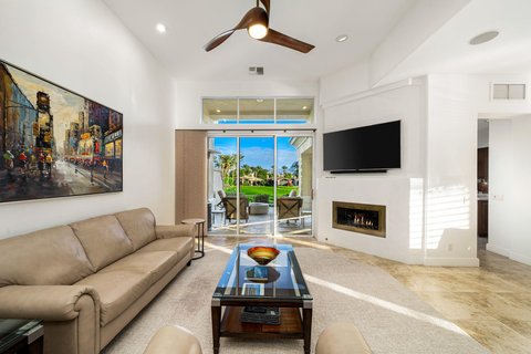 416 Desert Holly Drive, Palm Desert, CA 92211 photo 2