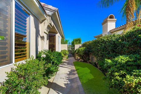 416 Desert Holly Drive, Palm Desert, CA 92211 photo 31