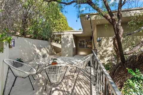 2020 Southridge Drive, Palm Springs, CA 92264 photo 7