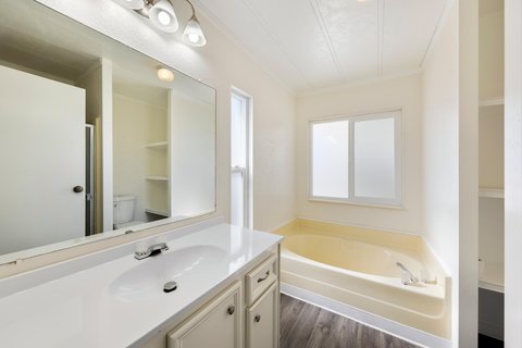 73450 Country Club Drive, 125, Palm Desert, CA 92260 photo 12