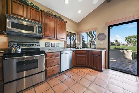 360 Running Springs Drive, Palm Desert, CA 92211 photo 13
