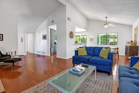 1031 E El Conquistador, Palm Springs, CA 92262 photo 15