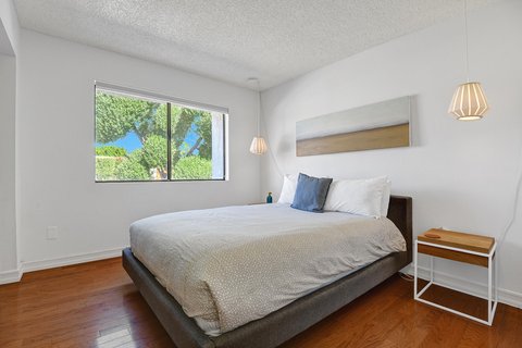 1031 E El Conquistador, Palm Springs, CA 92262 photo 21