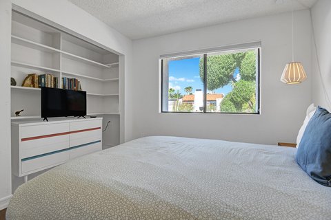 1031 E El Conquistador, Palm Springs, CA 92262 photo 22