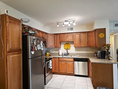 1444 Sunflower Circle N, Palm Springs, CA 92262 photo 6
