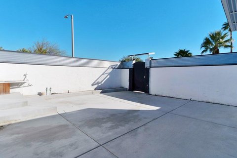 3291 N Sandspring Drive, Palm Springs, CA 92262 photo 31