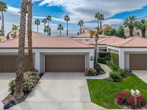 54053 Oak Hill, La Quinta, CA 92253 photo 2