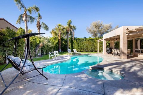 40741 Avenida Solana, Palm Desert, CA 92260 photo 2