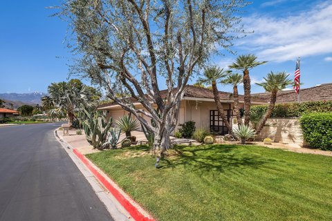 70 Columbia Drive, Rancho Mirage, CA 92270 photo 2