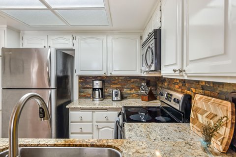 500 E Amado Road E, 512, Palm Springs, CA 92262 photo 11