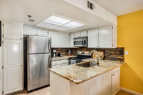 500 E Amado Road E, 512, Palm Springs, CA 92262 photo 8