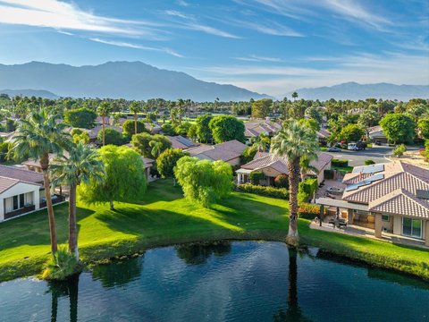 19 Wimbledon Circle, Rancho Mirage, CA 92270 photo 2