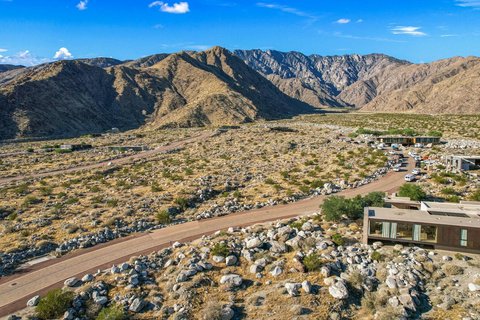 2215 Winter Sun Drive, Palm Springs, CA 92262 photo 15