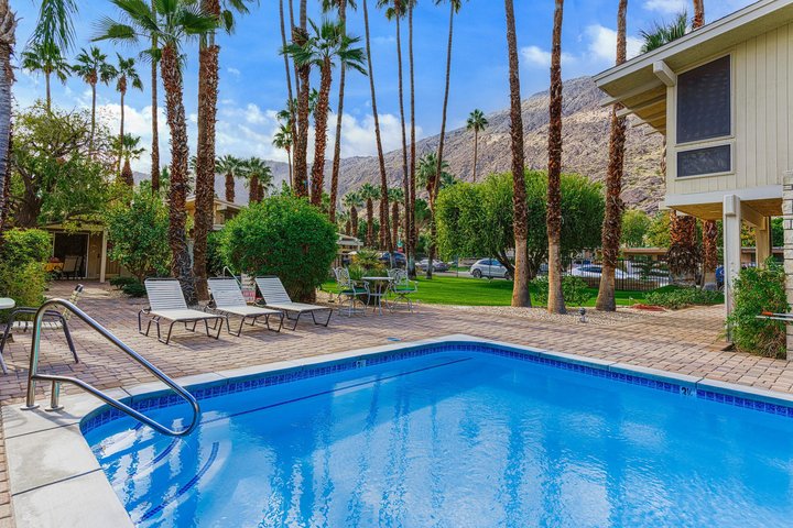 290 S San Jacinto Drive, 8, Palm Springs, CA 92262