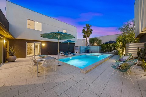 1056 Dane Drive, Palm Springs, CA 92262 photo 5