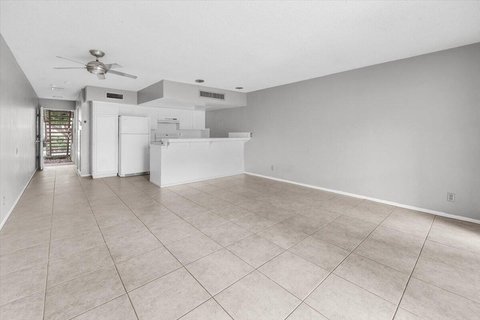 1655 E Palm Canyon Drive, 307, Palm Springs, CA 92264 photo 19