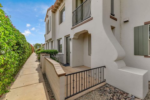 402 Calle Traditions, Palm Springs, CA 92262 photo 1