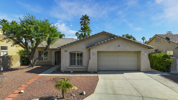 45930 Las Colinas, La Quinta, CA 92253