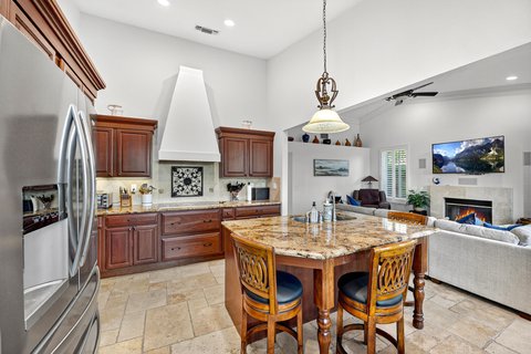 370 Cypress Point Drive, Palm Desert, CA 92211 photo 12