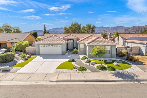 73581 Heatherwood Drive, Palm Desert, CA 92211 photo 2