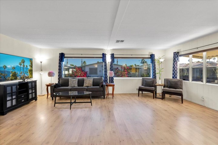 132 Hester Drive, Cathedral City, CA 92234